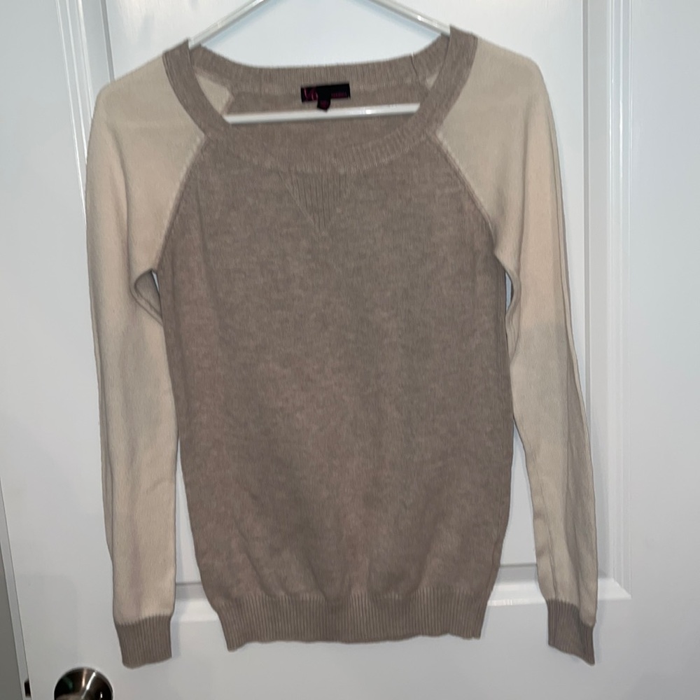 Raglan style sweater